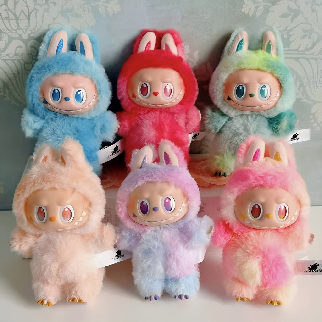 Labubu - Surprise Mystery Box